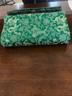 Green Brocade Dragon-Pattern Clutch by